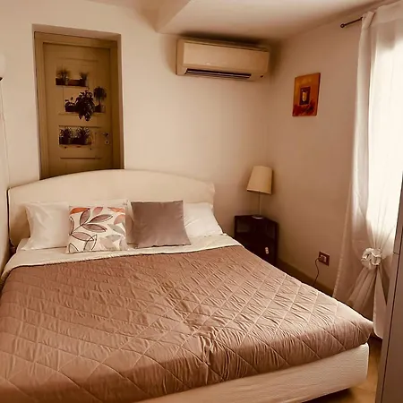 Agathae Hotel Katánie